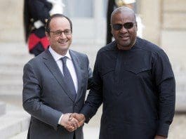 Ghana President John Dramani Mahama(R) is welcomed by French President Francois Hollande as he arrives at the Elysee Palace for a lunch in the honor of several African President regarding the COP21 in Paris, France, Nov.10, 2015. The 2015 United Nations Climate Change Conference (COP 21) will take place from Nov. 30 to Dec. 11 in Paris, with the objective is to achieve a legally binding and universal agreement on climate change. (Xinhua/Theo Duval)