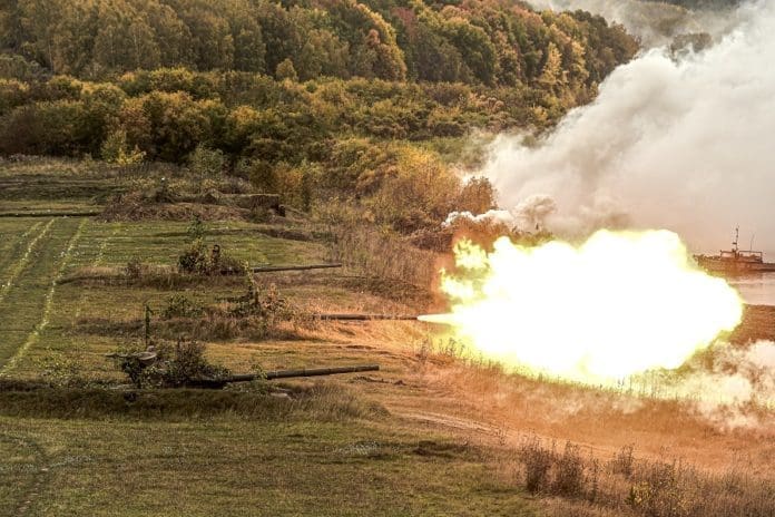 RUSSIA-KEMEROVO-MILITARY EXERCISE Russian military vehicle fires during the Center-2019 military exercise in Novosibirsk region, Russia, on Sept. 19, 2019. Tsentr-2019 (Center-2019) military exercises involving eight countries began on Monday in Russia, Kazakhstan and Tajikistan, the Russian Defense Ministry said in a statement on Tuesday. (Xinhua/Evgeny Sinitsyn)