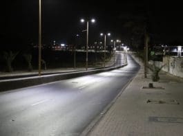 Photo taken on March 24, 2020 shows a seaside road amid curfew in Dakar, Senegal. Monday night, during his speech to the Nation, Senegalese President Macky Sall declared a state of emergency from midnight Monday across the national territory, along with a curfew from 8 p.m. to 6 a.m. the next day. Senegalese Ministry of Health and Social Action confirmed on Tuesday that seven new cases of COVID-19 infection have been detected across Senegal, bringing the total number to 86 cases. (Xinhua/Xing Jianqiao)