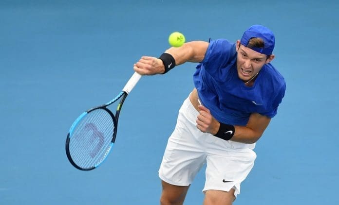[Reuters]Nicolas Jarry of Chile in action against Lloyd Harris of South Africa during day 4 of the ATP Cup tennis tournament at Pat Rafter Arena in Brisbane