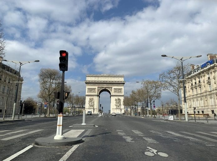 Photo taken on April 2, 2020 shows the empty Champs-Elysees in Paris, France. The number of confirmed COVID-19 cases worldwide has risen above 1 million, according to a new tally from Johns Hopkins University on Thursday. (Xinhua/Tang Ji)