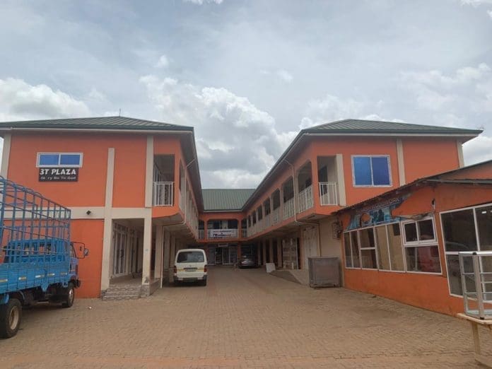 Oroma Supermarket at Teiman