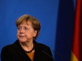German Chancellor Angela Merkel (CDU) speaks at the Chancellery during a press conference after an online meeting with state premiers to discuss how to proceed with the Astrazeneca vaccine. Merkel justified the new age restrictions for Astrazeneca's drug in light of the trust in Corona vaccines Photo: Markus Schreiber/AP POOL/dpa
