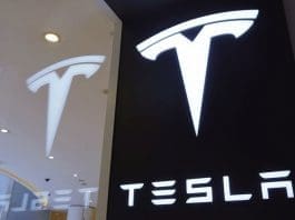 FILED - April 21, 2020, Hangzhou, Hangzhou, China: ZhejiangÃ¯ÂŒÅ’CHINA-Customers buy electric cars at a tesla store in hangzhou, east China's zhejiang province, April 21, 2020...On the same day, tesla began to broadcast live activities on an e-commerce platform for eight days in a row. During the broadcast, tesla will give out rights such as children's electric car, 48-hour test drive right of Model 3 and charging coupon. This is tesla's latest move after it announced last week that it would open an official flagship store in a Chinese e-commerce platform...It is understood that due to the impact of COVID 19 epidemic on offline consumption, tesla has maintained the popularity with users through online live broadcasting since February this year. Some auto industry experts said that at present, the global enterprise digitization process is accelerating comprehensively, tesla cooperated with the third-party e-commerce platform, which will increase tesla's touch points in the e-commerce digital market. (Credit Image: © SIPA Asia via ZUMA Wire Photo: Longwei/SIPA Asia via ZUMA Wire/dpa