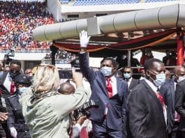 Hakainde Hichilema waves to his supporters during the inauguration ceremony at the National Heroes Stadium in Lusaka, Zambia, on Aug. 24, 2021. Hundreds of dignitaries and thousands of ordinary citizens on Tuesday thronged the National Heroes Stadium in Lusaka, the Zambian capital, to witness the inauguration of the country's new President Hakainde Hichilema. (Photo by Martin Mbangweta/Xinhua)