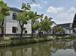 Photo taken on July 21, 2021 shows Lianhu village, Jinze township, Qingpu district, Shanghai. The village was listed in the first batch of “model villages of rural vitalization” in Shanghai in 2018. (Photo by Zhou Dongchao/People's Daily Online)