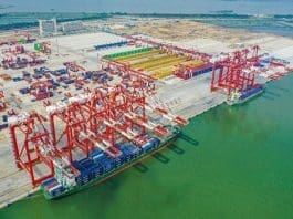 Photo shows the fully automated terminal of Nansha port in Guangzhou, capital of south China's Guangdong province. (Photo by Liu Wei/People's Daily Online)