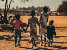Displaced families in Wad Madani, Aj Jazirah State before the start of recent hostilities. Photo Credit IOM Sudan/ Mohammed Osman)