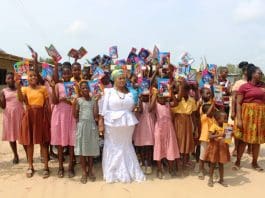 The Queenmother Mama Dumenya Ii In A Pose With Some Pupils Of Akalove D A Basic School