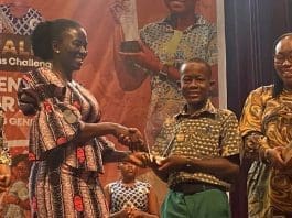Master Abdul Yazid Faraj Timtoni Wumbei, receiving his first Prize