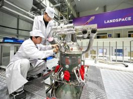 The first Chinese liquid rocket engine propelled by liquid oxygen methane with a thrust of 100 tons is assembled in a LandSpace facility in Huzhou, east China's Zhejiang province, April 26, 2024. (Photo by Huang Yangyang/People's Daily Online)