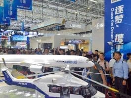 People visit the Chinese pavilion at the 15th China International Aviation and Aerospace Exhibition, Nov. 15, 2024. (Photo by Deng Guohui/People's Daily Online)