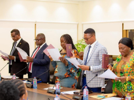 Gra Board Inaugurated