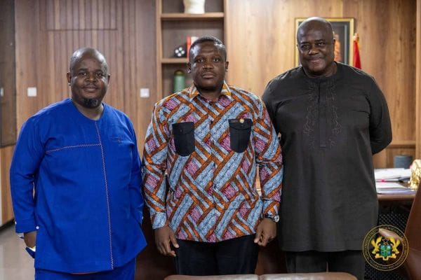 Sam George, Minister for Communication, Digital Technology and Innovations (middle) flanked by Alex Okyere, MD of MultiChoice Ghana (left) and the Board Chairman of MultiChoice Ghana (right) Sam George, Minister for Communication, Digital Technology and Innovations (middle) flanked by Alex Okyere, MD of MultiChoice Ghana (left) and the Board Chairman of MultiChoice Ghana (right)