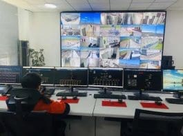Photo shows the central control room of the Omatinga Wind Farm in Nagqu. (Photo from Science and Technology Daily)
