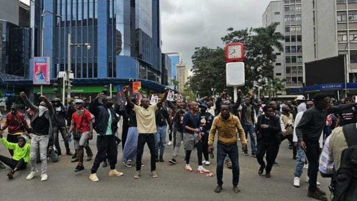 Kenyan youths take to the streets to protest Kenyan youths take to the streets to protest