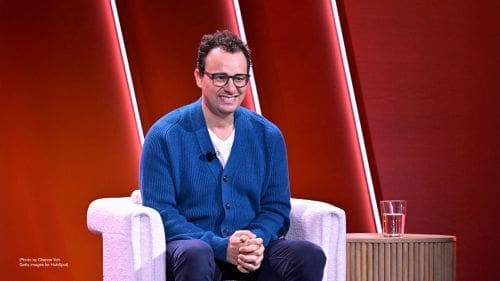 Anthropic CEO Warns AI Could Halve Entry-Level Office Jobs